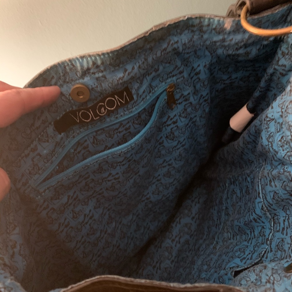 Volcom Purse - Picture 5 of 5